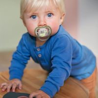 Соска-пустышка силиконовая ортодонтическая с футляром 6-18 мес. Ultra Air Philips Avent 2шт (SCF085/60) миниатюра фото №5