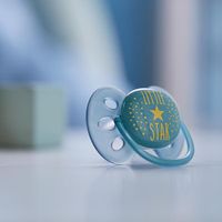 Пустышка силиконовая ортодонтическая с футляром 6-18 мес. Ultra Soft Philips Avent (SCF528/01) миниатюра фото №6