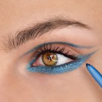 Карандаш механический для глаз Artistic color kajal Relouis 0,36г тон 09 Шиммерный голубой миниатюра фото №2