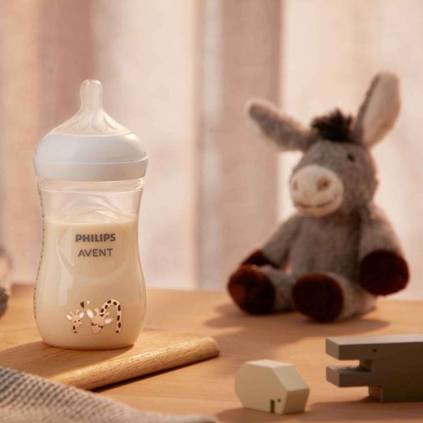 Бутылочка из полипропилена с силиконовой соской средний поток с 3+ мес. Natural Response Philips Avent 260мл (SCY903/66) фото №6 Бутылочка из полипропилена с силиконовой соской средний поток с 3+ мес. Natural Response Philips Avent 260мл (SCY903/66) фото №6
