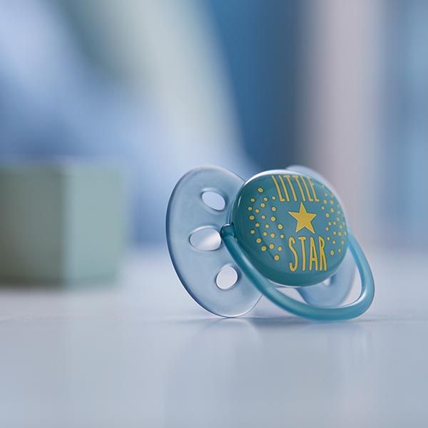Пустышка силиконовая ортодонтическая с футляром 6-18 мес. Ultra Soft Philips Avent (SCF528/01) фото №6